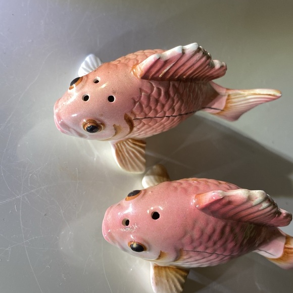 Vintage 50’s Extremely RARE Set of Koi Fish Salt & Pepper Shakers SONSCO Japan - Picture 4 of 14